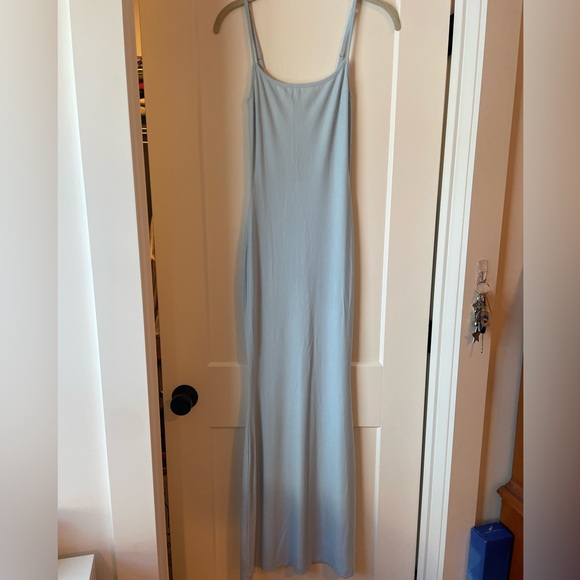 SKIMS Long Slip Dress - Picture 4 of 8